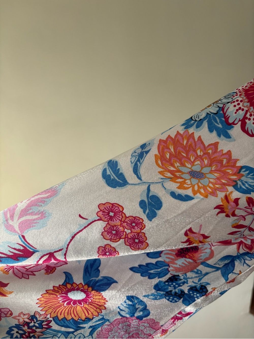 Tolani Collection Satin Floral Robe - Picture 11 of 11